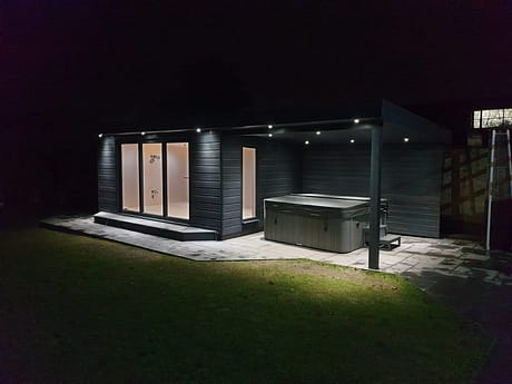 An example of some bifold doors near Brassington